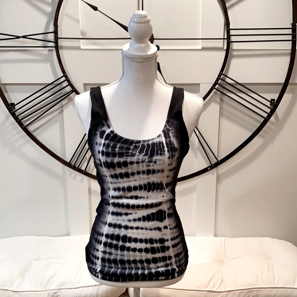 Black Tie-Dye Tank-top